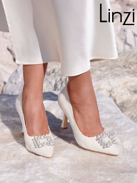 Linzi Ivory Bridal Anastasia Pearl Buckle Tweed Style Pumps (142638) | € 66