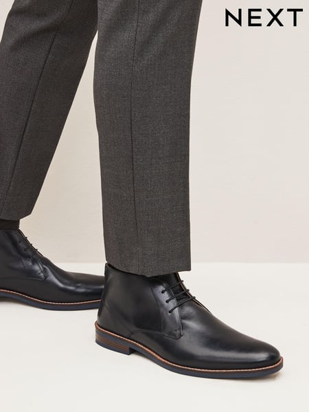 Black Leather Chukka Boots (146167) | € 90