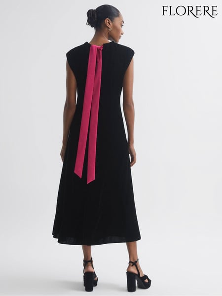 Florere Velvet Tie Neck Midi Dress (156379) | € 356