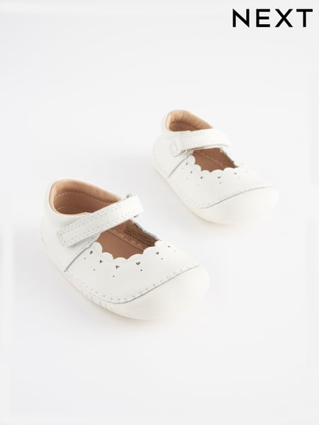 White Leather Wide Fit (G) Crawler Mary Jane Shoes (177467) | € 34