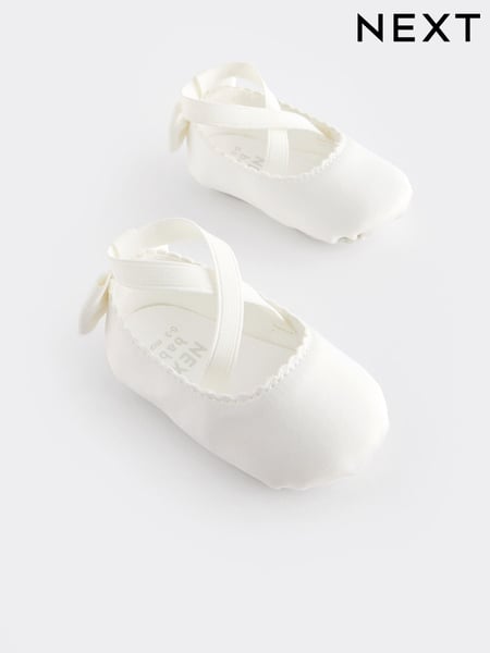 White Ballet Baby Shoes (0-24mths) (191743) | € 14