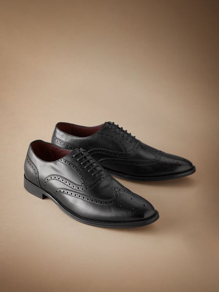 Black Standard Fit Signature Italian Leather Wing Cap Brogues (196971) | € 53