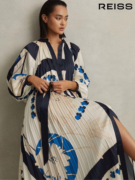 Reiss Blue Daiya Printed Pleated Maxi Dress (215321) | € 621
