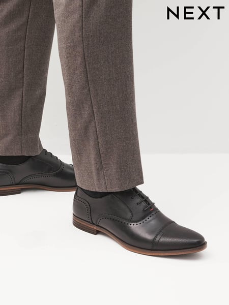 Black Oxford Toe Cap Shoes (234206) | € 57