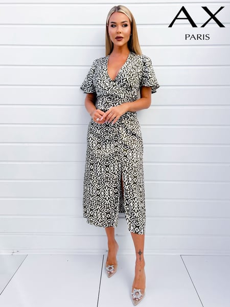 AX Paris Khaki Green Printed Bell Sleeve Midi Dress (352119) | € 19