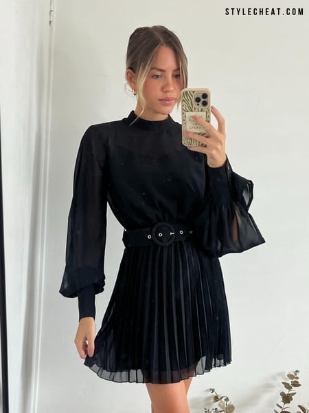 Style Cheat Black Mia High Neck Pleated Mini Dress (503033) | € 23