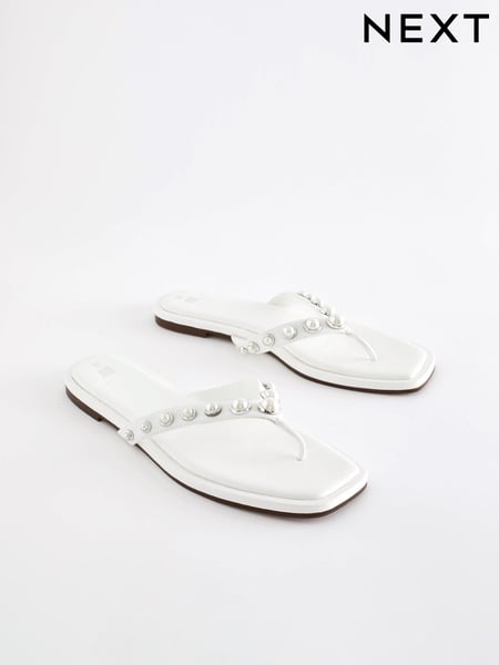 White Pearl Effect Toe Post Sandals (510362) | € 11