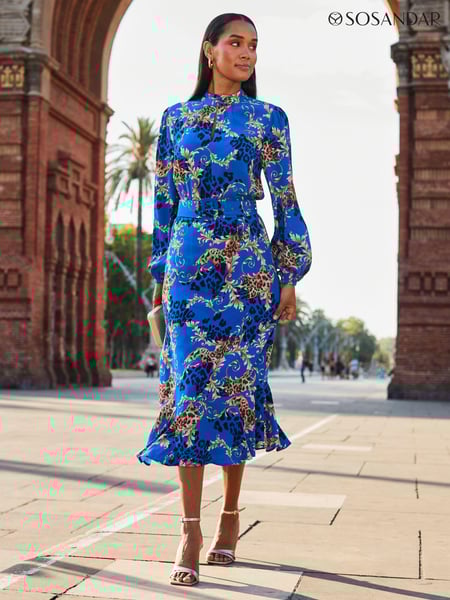 Sosandar Blue Conversational Belted Fit And Flare Dress (698743) | € 123