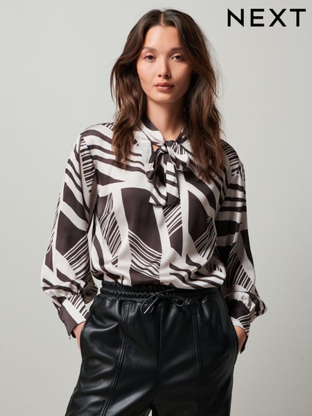 Monochrome Print Tie Neck Long Sleeve Blouse (699387) | € 12