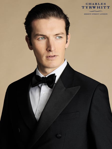 Charles Tyrwhitt Black Barathea Ready-Tied Silk Bow Tie (872240) | € 55