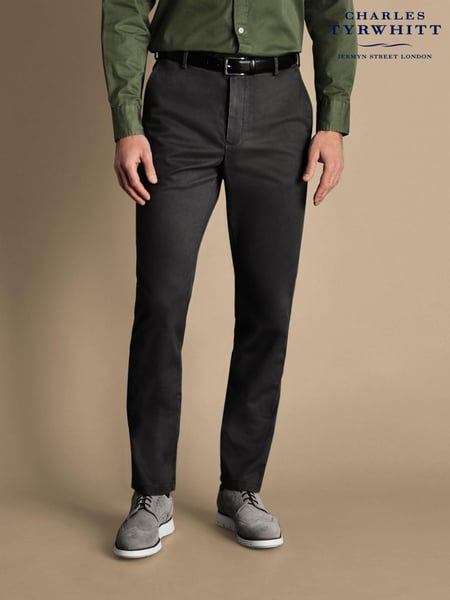 Charles Tyrwhitt Grey Classic Fit Ultimate non-iron Chino Trousers (872272) | € 140