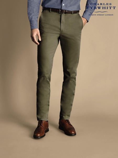 Charles Tyrwhitt Green Classic Fit Ultimate non-iron Chino Trousers (872300) | € 140