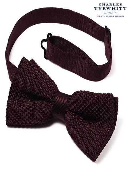 Charles Tyrwhitt Red Classic Knitted Ready-Tied Bow Tie (872504) | € 55