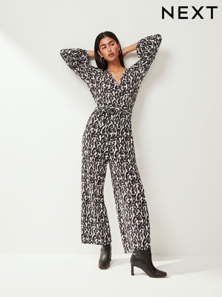 Black/White Long Sleeve Plisse Jumpsuit (945084) | € 16