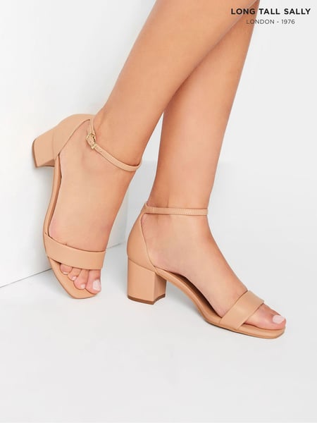 Long Tall Sally Nude Faux Leather Block Heel Sandals (957224) | € 61