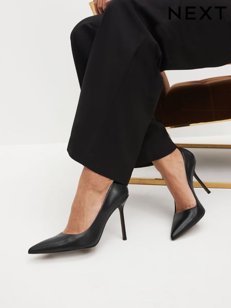 Black Forever Comfort Leather Point Toe Court Shoes (999399) | € 70