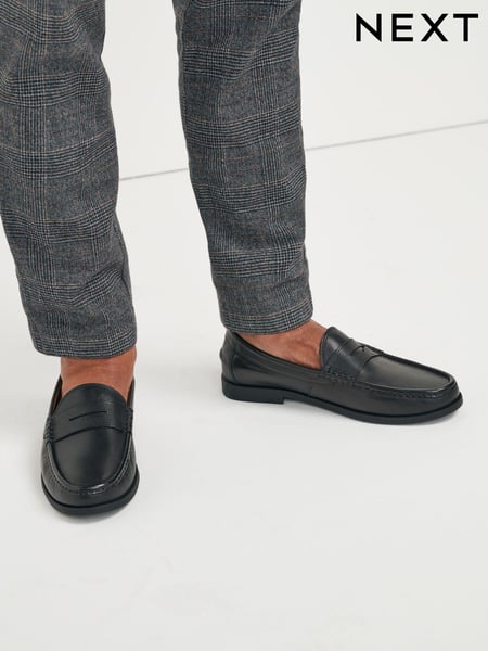 Black Leather Leather Penny Loafers (A37999) | € 32
