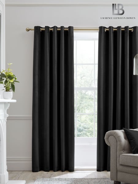 Laurence Llewelyn-Bowen Montrose Velvet Blackout Thermal Eyelet Curtains (A62932) | 66 € - 172 €