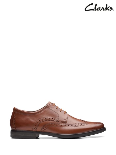 Clarks Brown Leather Howard Walk Shoes (A93689) | € 54