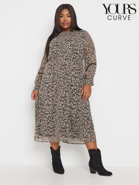 Yours Curve Natural Chiffon Studded Tape Slevee Midaxi Dress (AA2407) | € 58