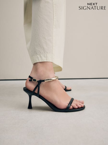 Black Signature Leather Ankle Cuff Sandal Heels (AA6909) | € 122