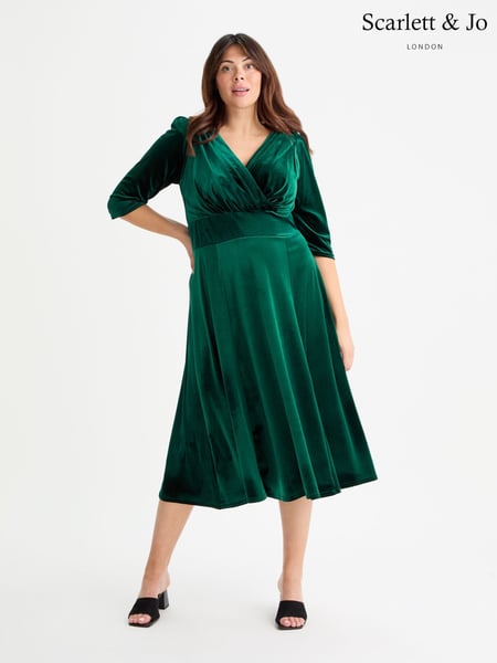 Scarlett & Jo Green Helena Velvet Long Midi Dress (AA7420) | € 172