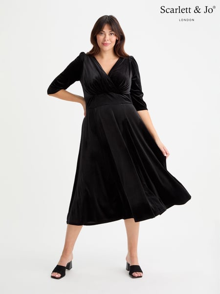 Scarlett & Jo Black Helena Velvet Long Midi Dress (AA7426) | € 172