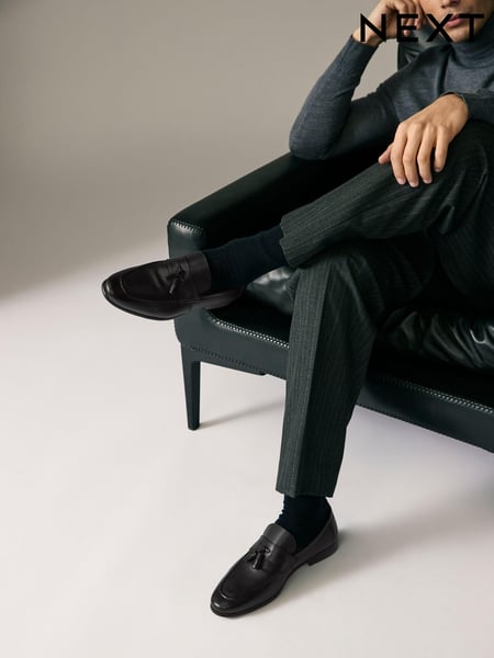 Black Leather Embossed Tassel Loafers (AA8101) | € 78
