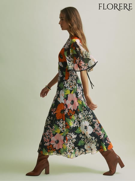 Florere Cape Detail Midi Dress (AB2082) | € 278
