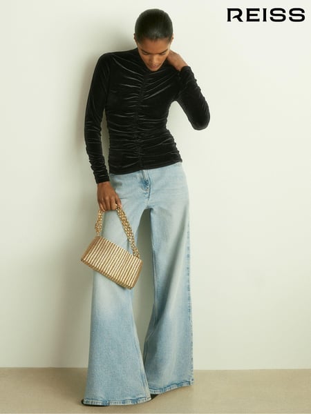Reiss Black Ari Velvet Ruched Long-Sleeve Top (AB2335) | € 137