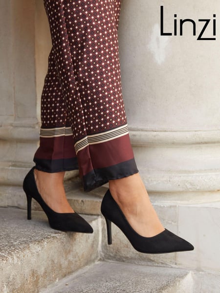 Linzi Black Wide Fit Martina Wide Fit Stiletto Pointed Court Shoes (AB9013) | € 59