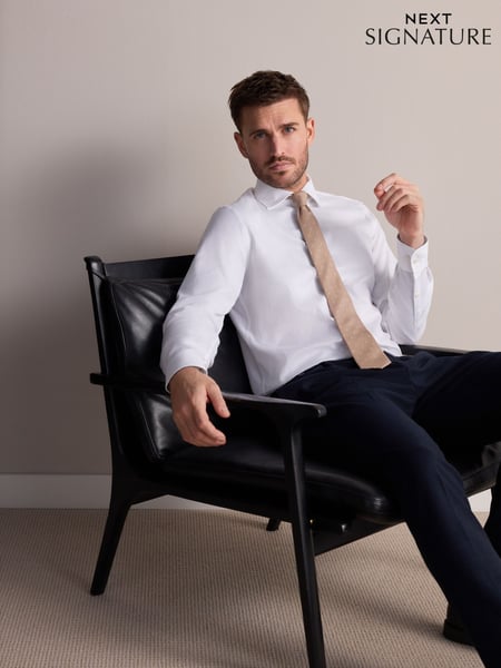 White Regular Fit Signature 100% Cotton with Textured Smart Shirt (AC8987) | € 58