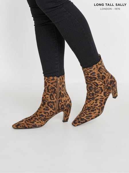 Long Tall Sally Brown Mid Heel Ankle Boots (AC9024) | € 94