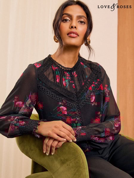 Love & Roses Black Floral Jersey Chiffon Sleeve Lace Trim Blouse (AD6938) | € 27