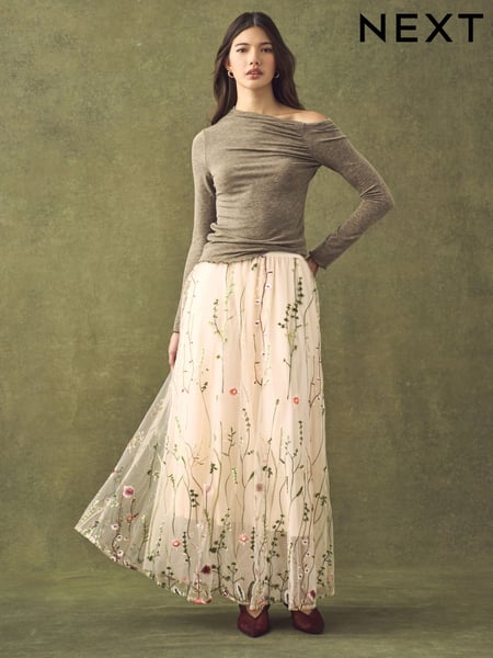 Ecru Embroidered Mesh Tulle Boho Maxi Skirt (AG3536) | € 90