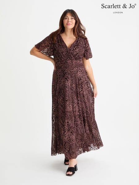 Scarlett & Jo Brown Isabelle Angel Sleeve Maxi Dress (AG3644) | € 148