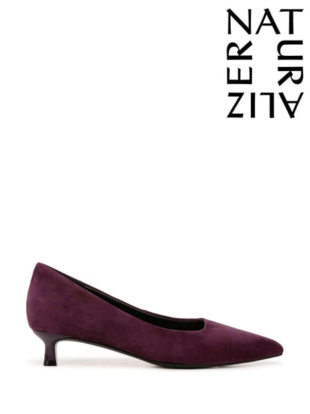 Naturalizer Natalia Wide Fit Kitten Heel Court Shoes (AG4306) | € 101