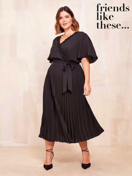 Friends Like These Black Curve Short Sleeve Pleated Midi Dress (AH9998) | € 106