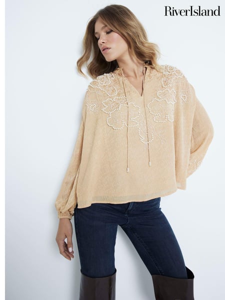River Island Brown Long Sleeve Tie Neck Pearl Embellished 100% Cotton Blouse (AJ3507) | € 38