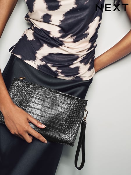 Black Croc Effect Structured Clutch Bag (AJ6583) | € 35
