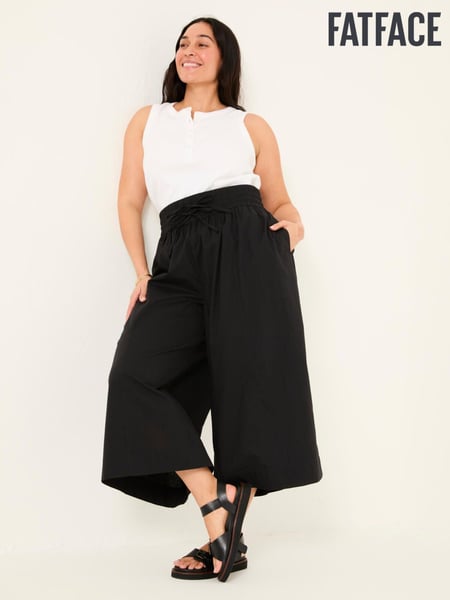 FatFace Aubrey Black Wide Leg Crop Trouser (AK4816) | € 77