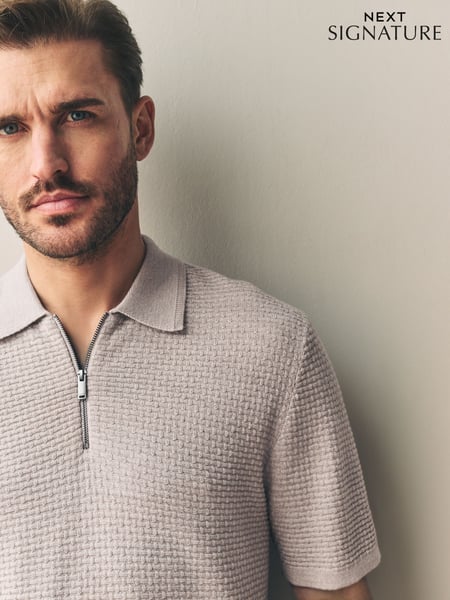 Neutral Regular Fit Signature 100% Merino Textured Short Sleeve Quarter Zip Knit Polo Shirt (AK7456) | € 60