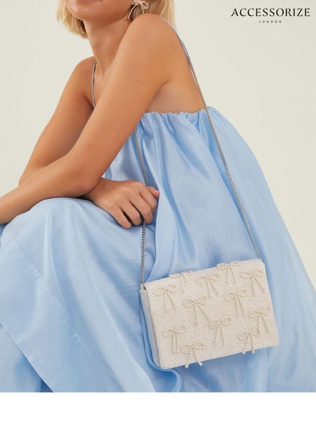 Accessorize Natural Bridal Pearl Bow Clutch Bag (AK8151) | € 70