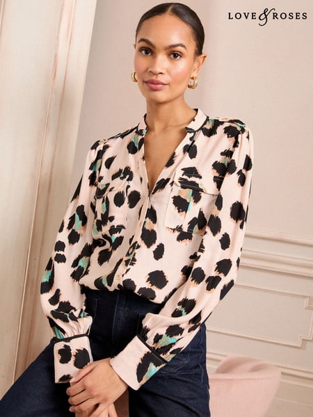 Love & Roses Neutral Animal Petite Print Utility Notch Neck Long Sleeve Shirts (AL2824) | € 56