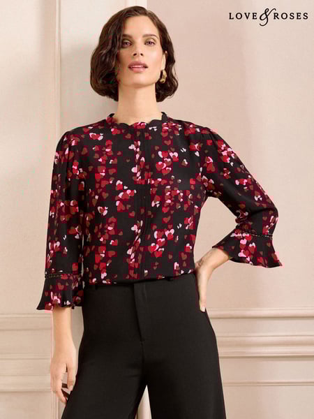 Love & Roses Black Heart Petite 3/4 Flute Sleeve Blouse (AL2828) | € 53