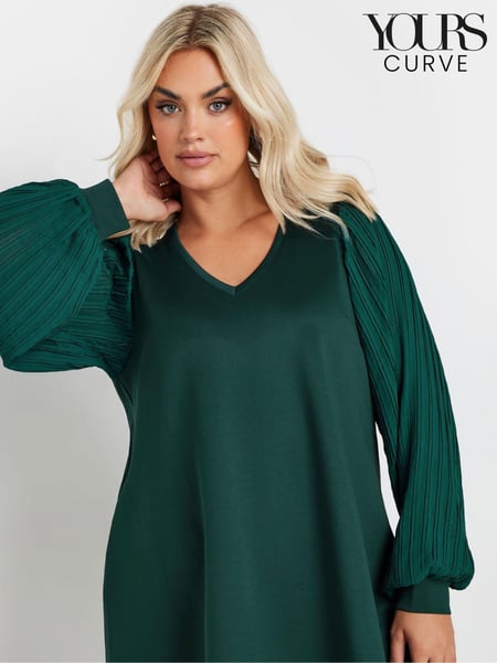 Yours Curve Green Pleated Sleeve V-Neck Top (AL7038) | € 45