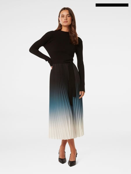 Forever New Black Harmony Ombre Pleated Midi Dress (AL8888) | € 97