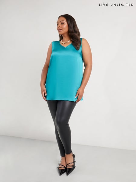 Live Unlimited Green Curve Satin V-Neck Vest (AM1777) | € 15
