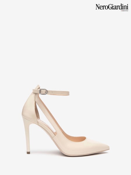 NeroGiardini Cream Leather Bow Court Shoes (AM6886) | € 265