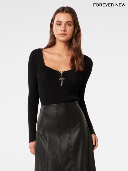 Forever New Black Bella Embellished Bow Knit Top (AN7001) | € 54